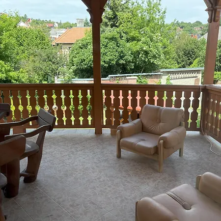 Vila Rosa